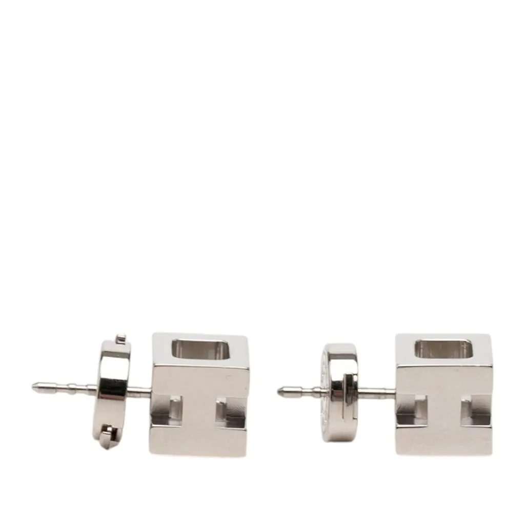 Hermès Palladium Plated Cage dH Cube Push Back Earrings Silver Metal Very good - Model View