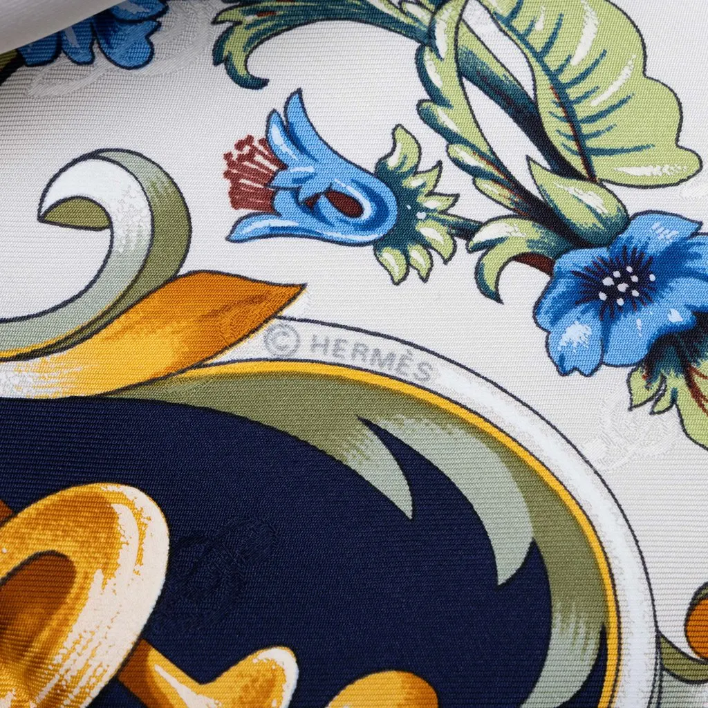 Hermès Orgauphone et Autres Mecaniques Silk Scarf 90 Blue Silk Never worn - Model View