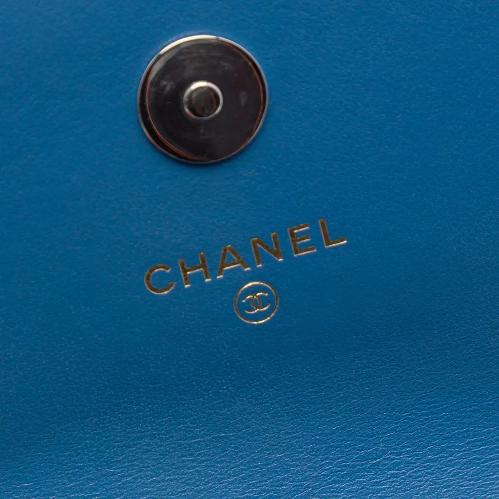 Chanel Denim 19 Phone Holder with Chain Blue Very good - Box View