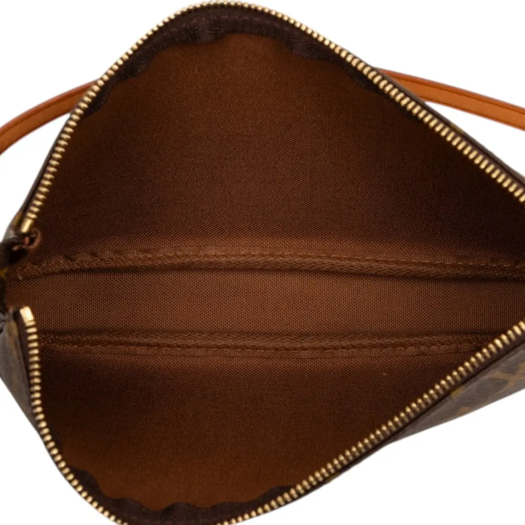 Louis Vuitton Monogram Pochette Accessoires Brown Very good - Model View