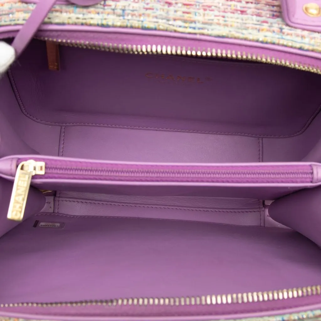 Chanel Medium Tweed CC Filigree Vanity Case Purple Very good - Model View