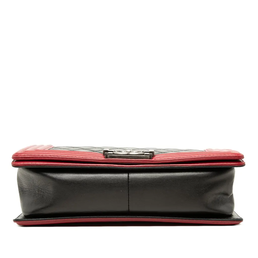 Chanel Old Medium Bicolor Quilted Lambskin Boy Flap Black Leather Good - Inside View