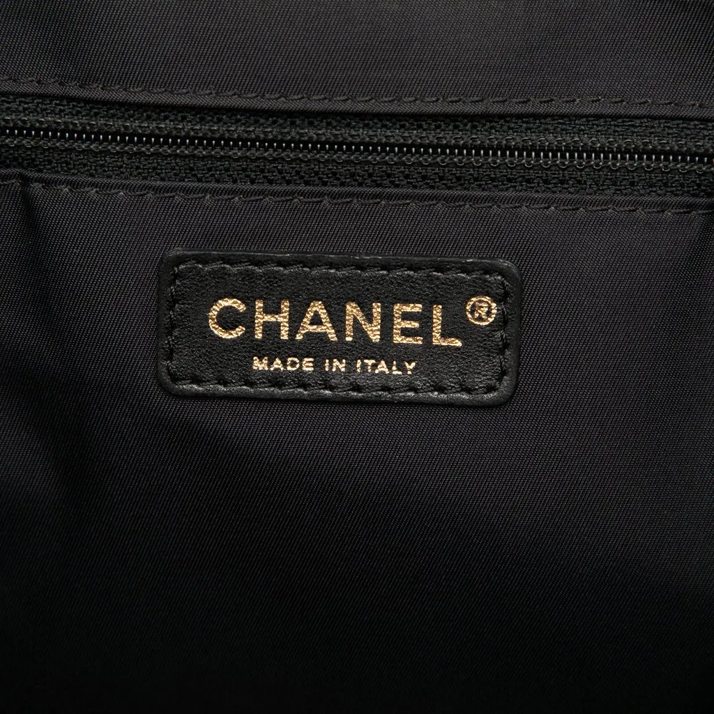 Chanel New Travel Line Nylon Tote Black Very good - Box View