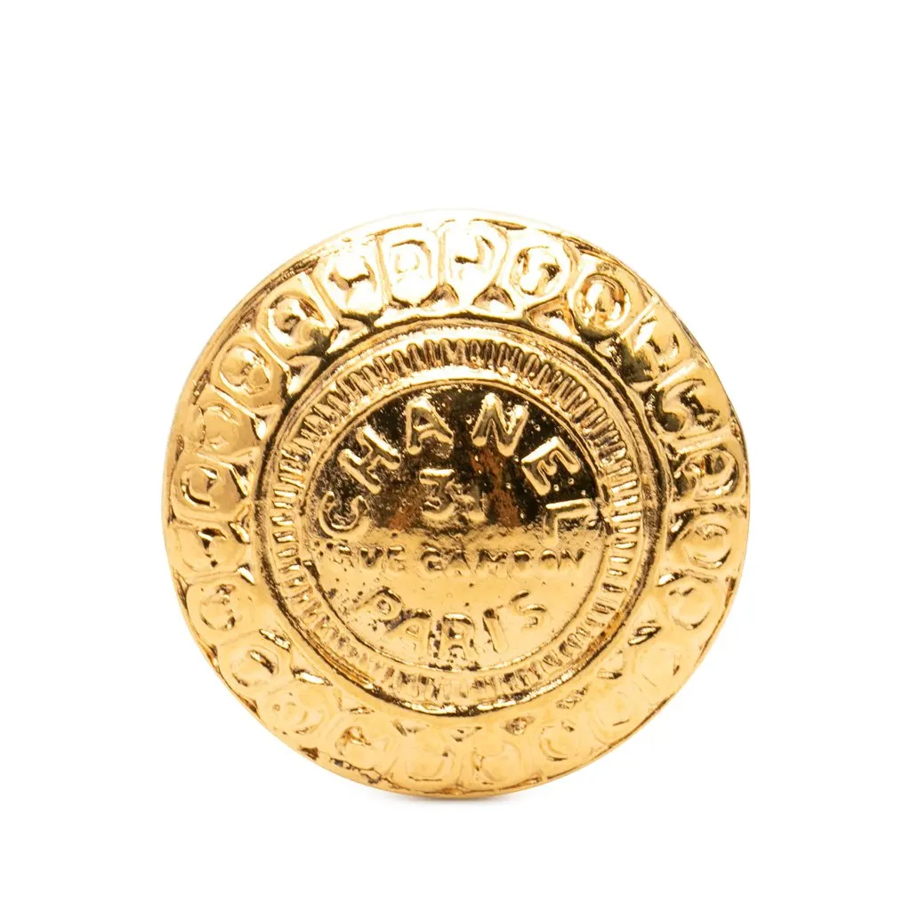 Chanel Gold Plated 31 Rue Cambon Round Brooch Gold Metal Very good - Front View
