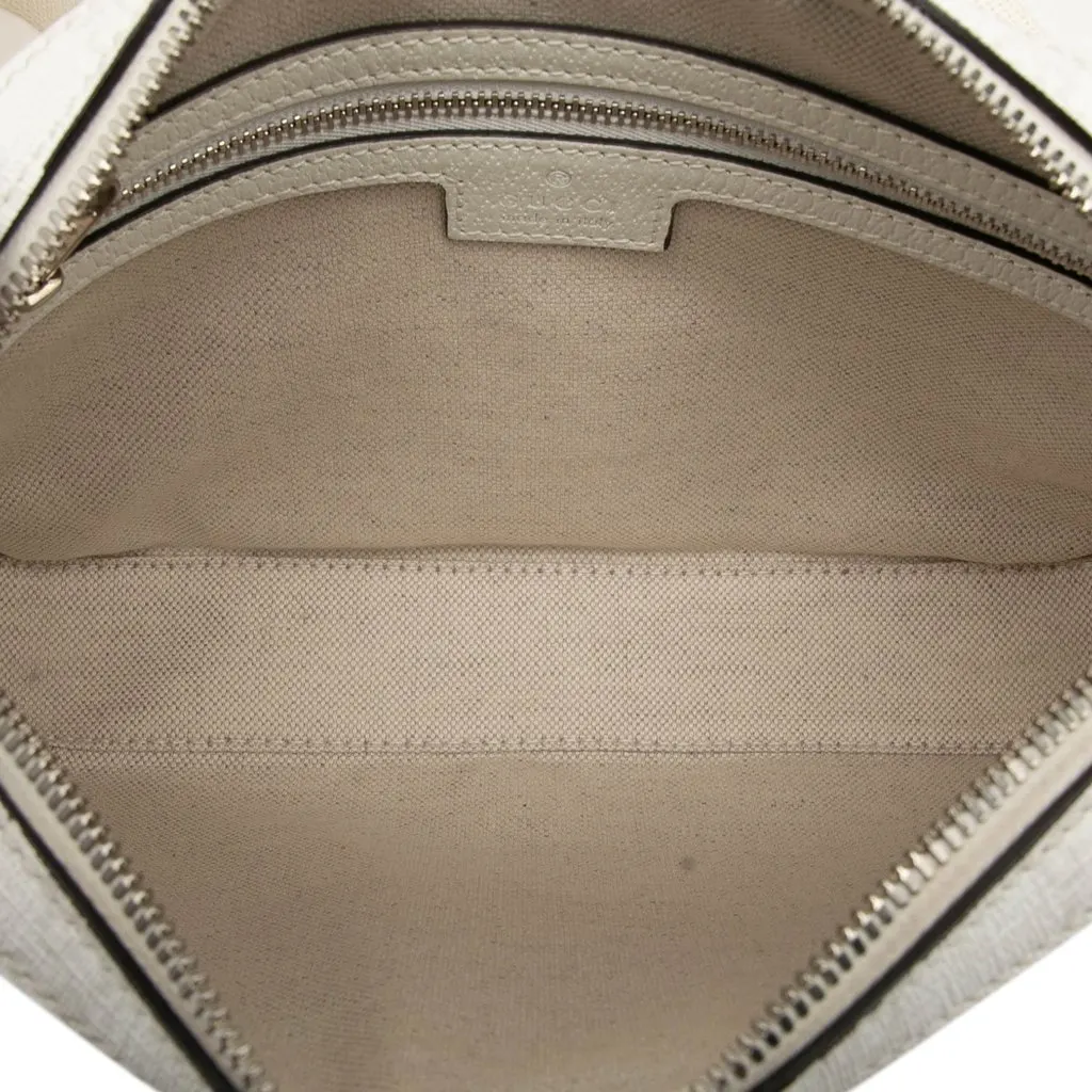 Gucci GG Supreme Trimmed Calfskin Crossbody White Leather Very good - Model View