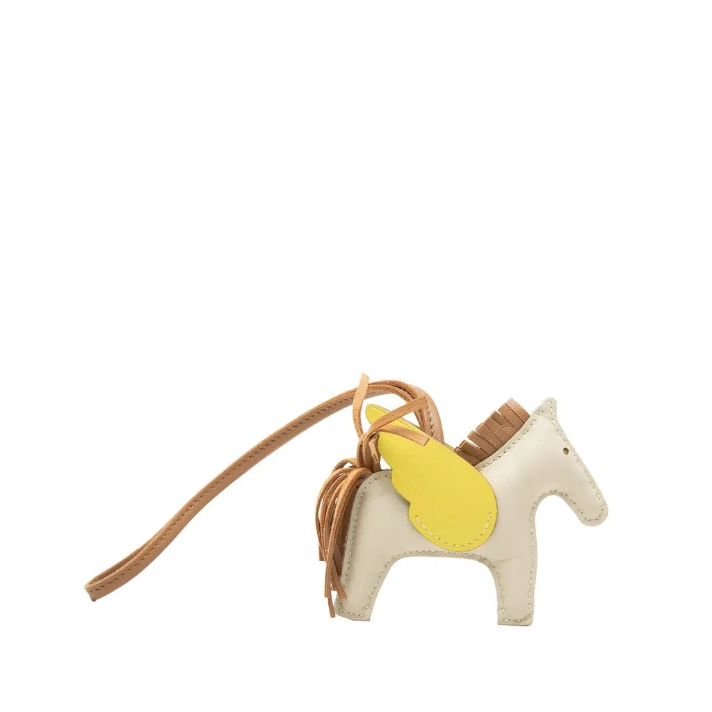 Hermès Milo Lambskin and Swift Grigri Rodeo Pegase Bag Charm PM White Leather Very good - Front View