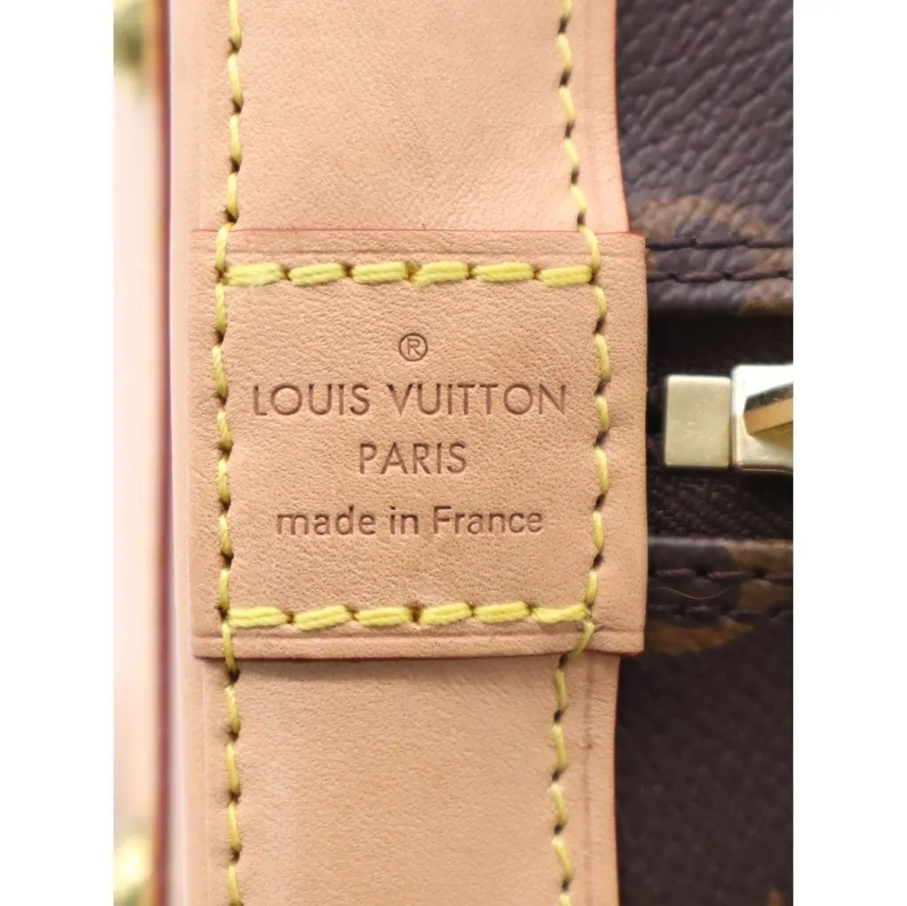 Louis Vuitton Monogram Alma PM Brown Canvas Very good - Model View