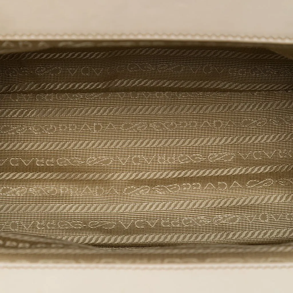 Prada Canvas Canapa Logo Frame Clutch Beige Canvas Very good - Model View