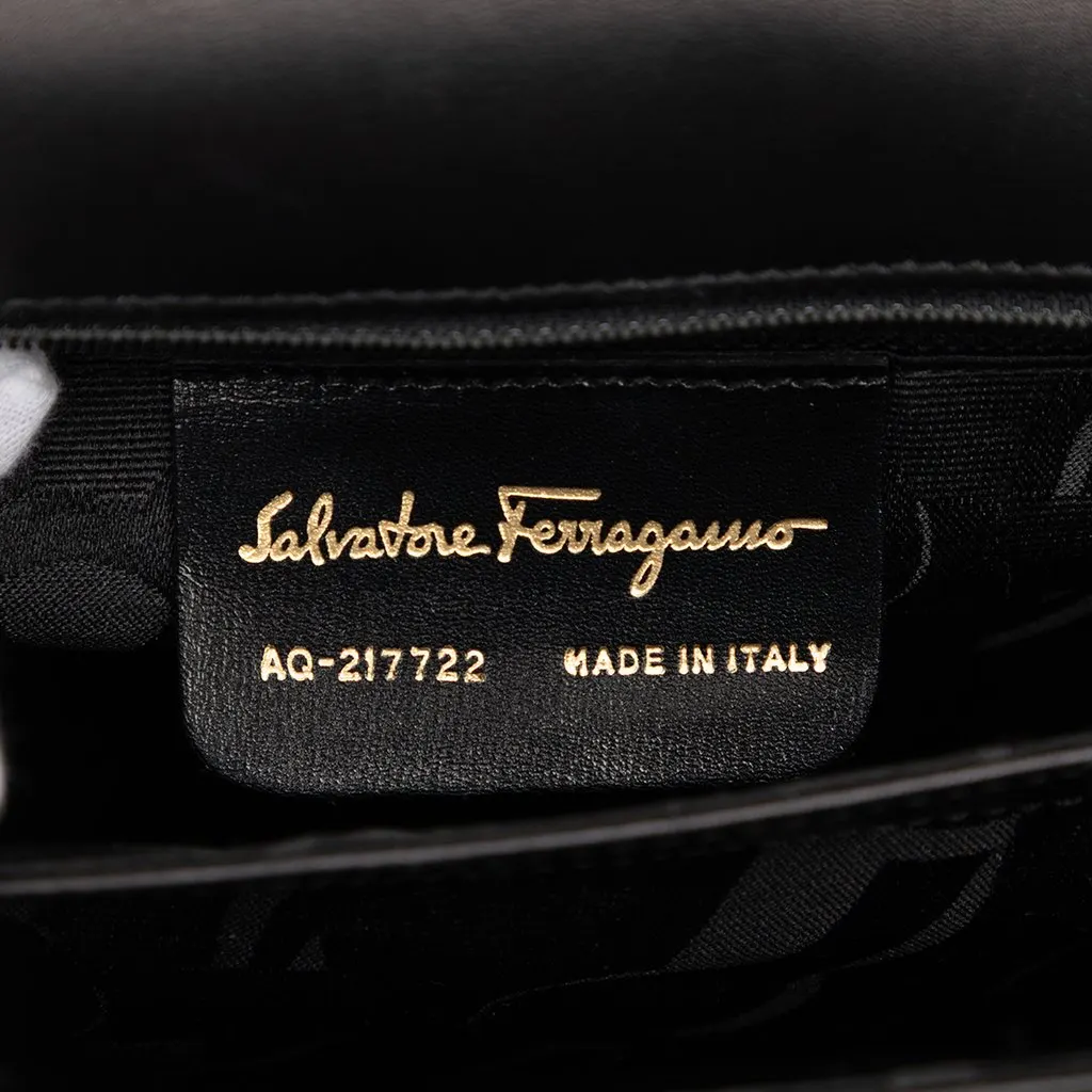 Salvatore Ferragamo Leather Wooden Gancini Shoulder Bag Black Leather Very good - Box View