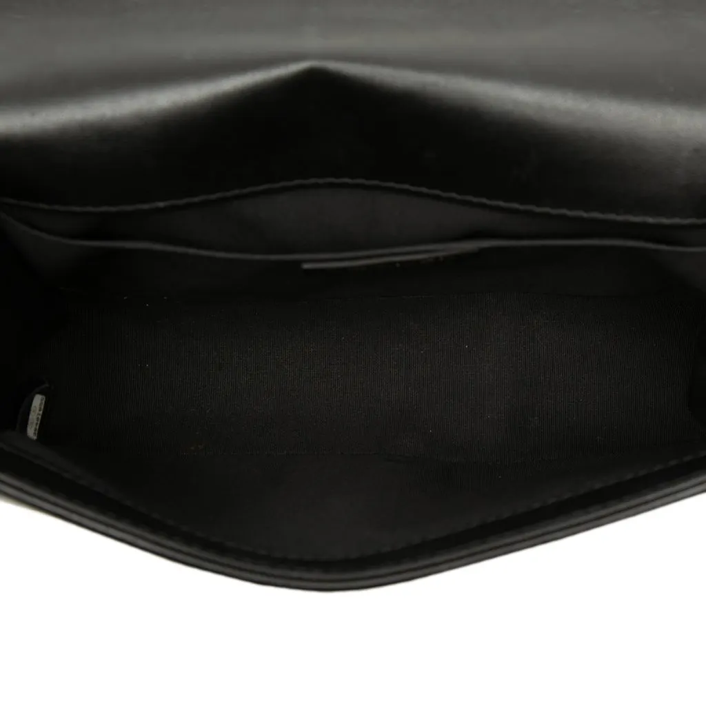 Chanel Old Medium Quilted Lambskin Gripoix Boy Flap Black Leather Very good - Model View