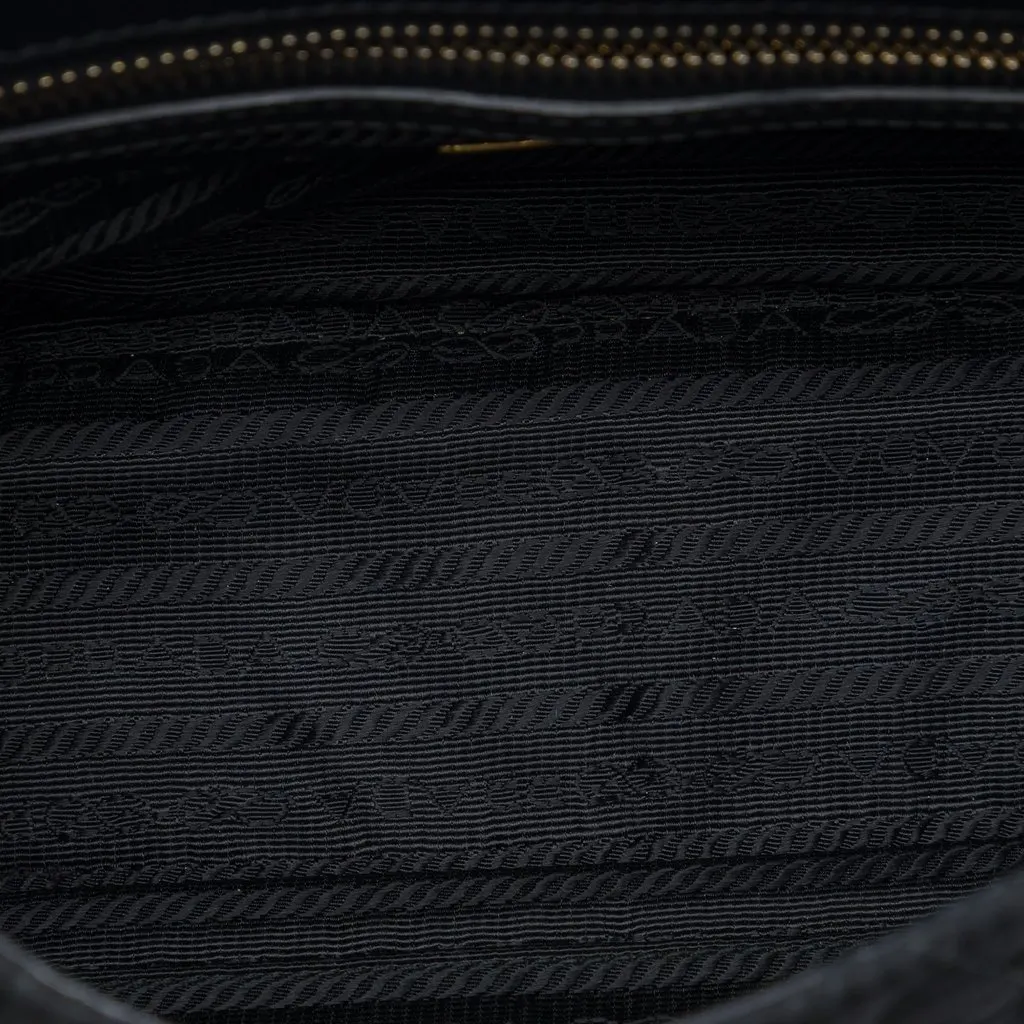 Prada Impuntu Tessuto Chain Flap Shoulder Bag Black Polyamide Good - Model View