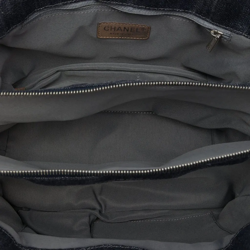 Chanel CC Quilted Denim Timeless Tote Black Denim Very good - Model View