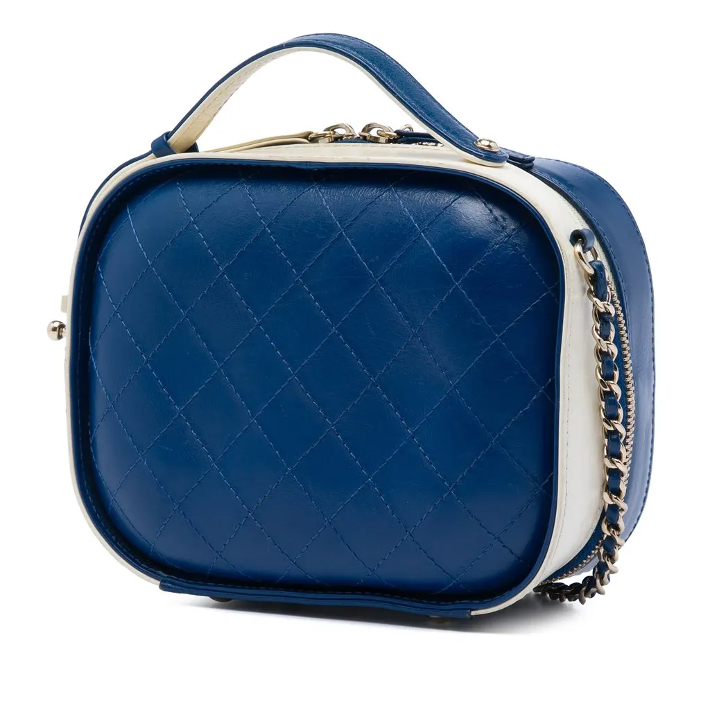 Chanel Small CC Crumpled Calfskin Vanity Case White Leather Very good - Back View
