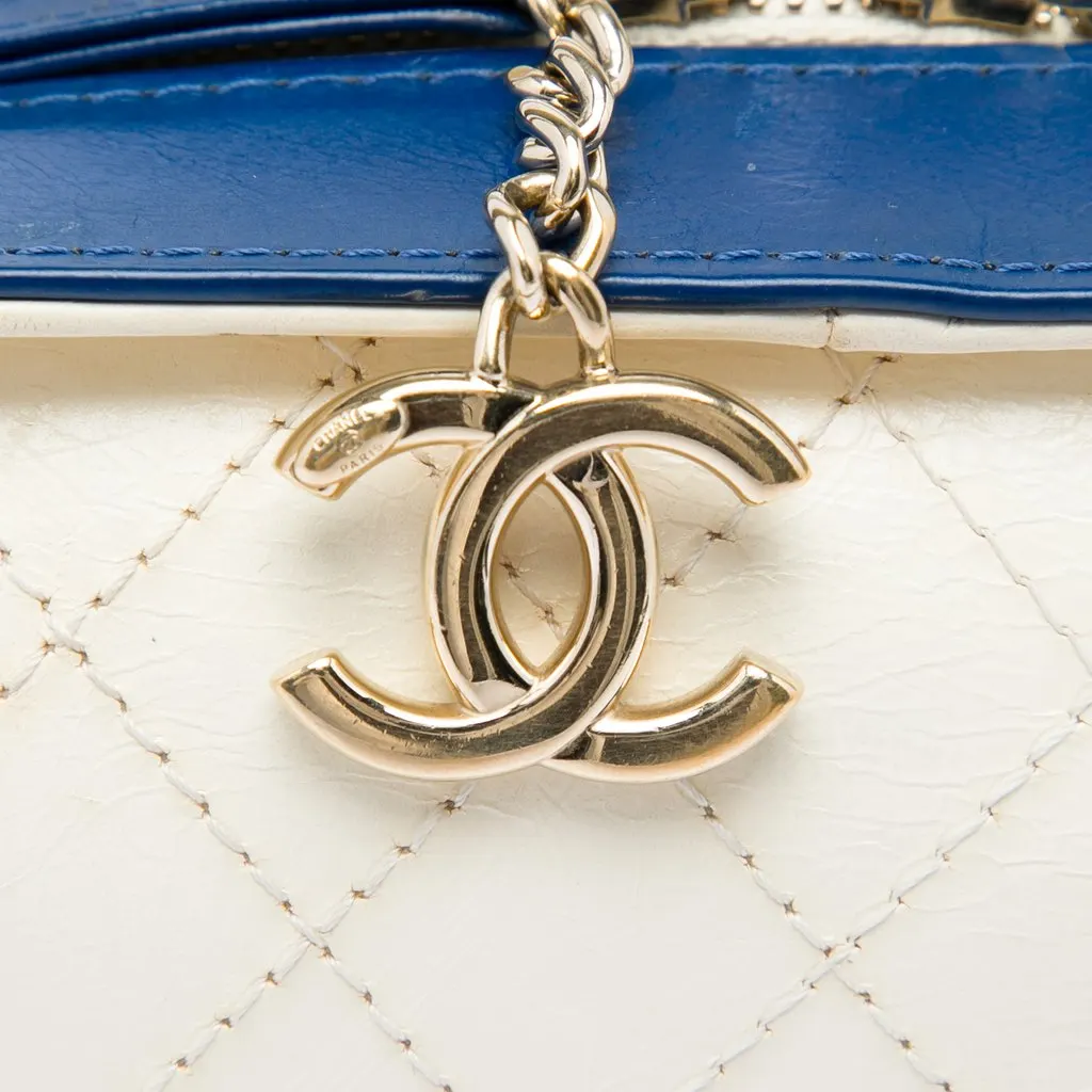 Chanel Small CC Crumpled Calfskin Vanity Case White Leather Very good - Box View
