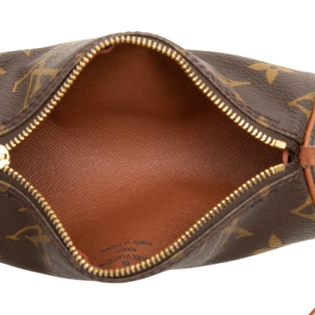 Louis Vuitton Monogram Papillon Pochette Brown Canvas Good - Model View
