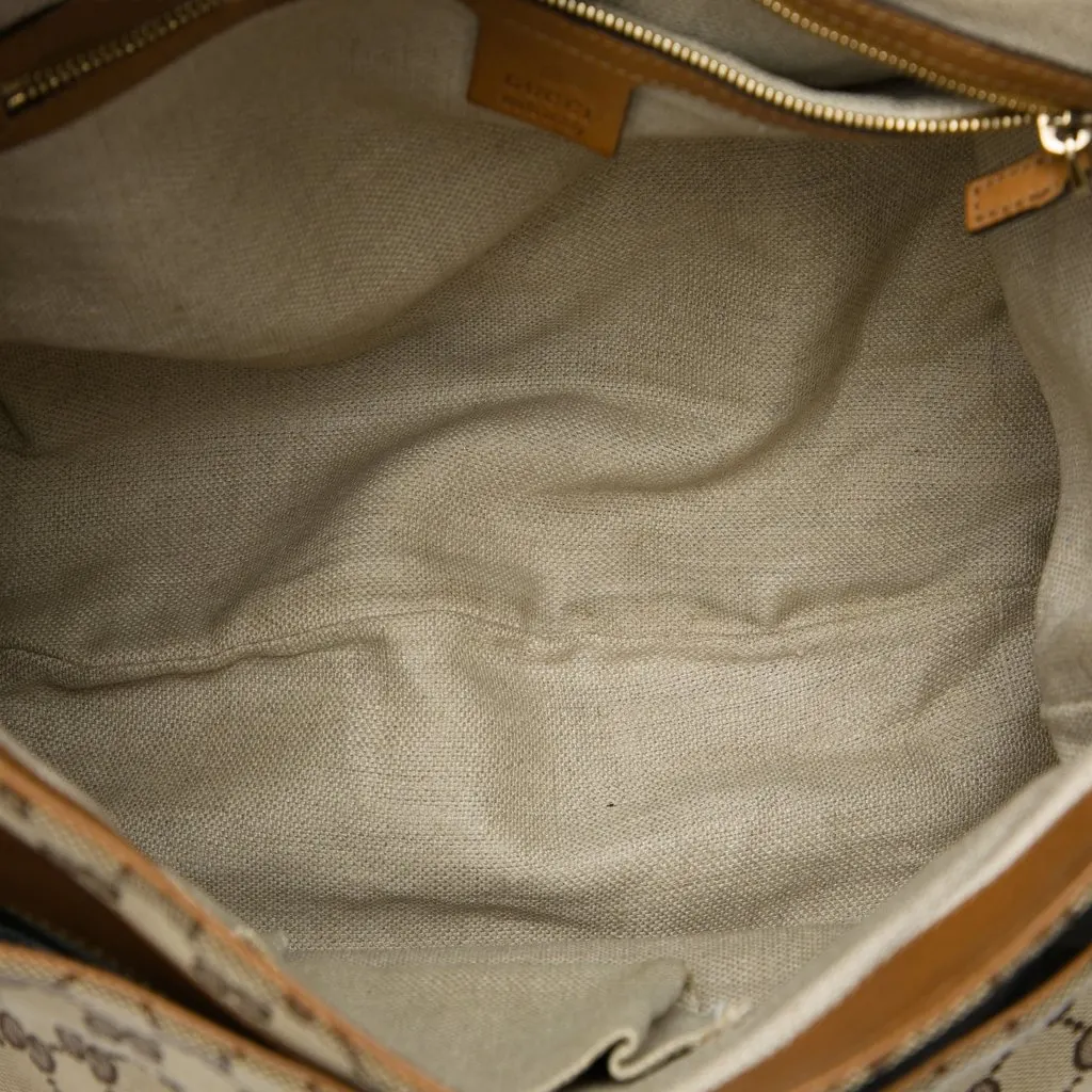 Gucci GG Canvas Marrakech Shoulder Bag Beige Very good - Model View