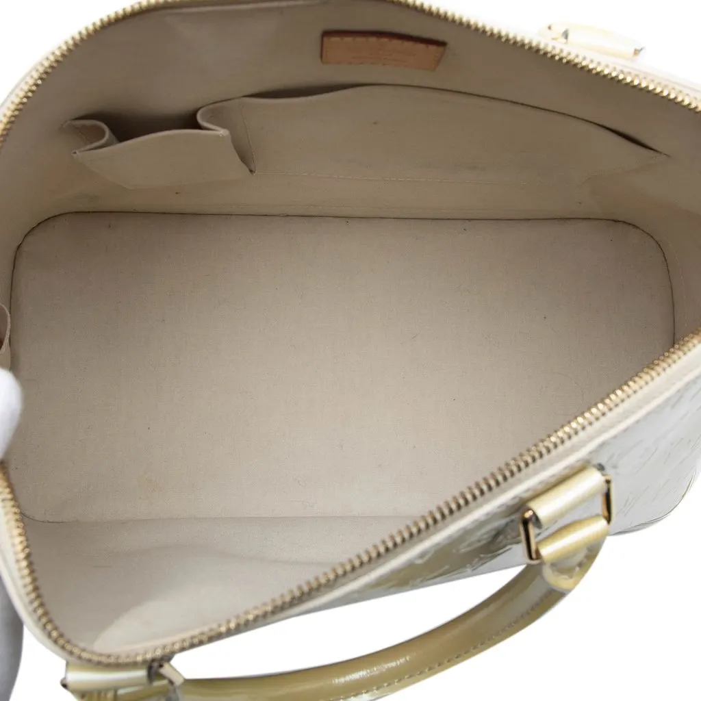 Louis Vuitton Monogram Vernis Alma GM Beige Leather Very good - Model View
