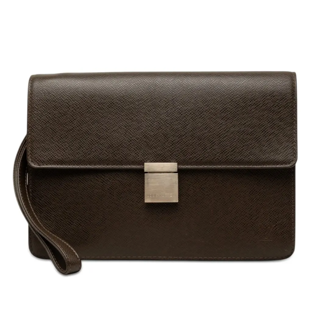 Louis Vuitton Taiga Selenga Brown Leather Good - Front View