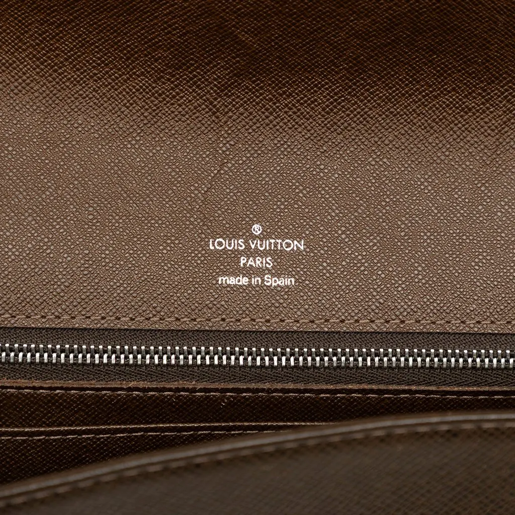Louis Vuitton Taiga Selenga Brown Leather Good - Box View