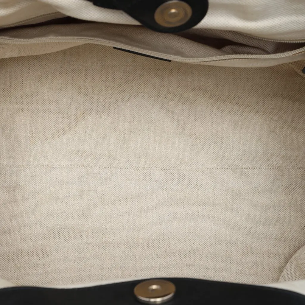 Gucci Medium Diamante Canvas Sukey Tote Beige Very good - Model View