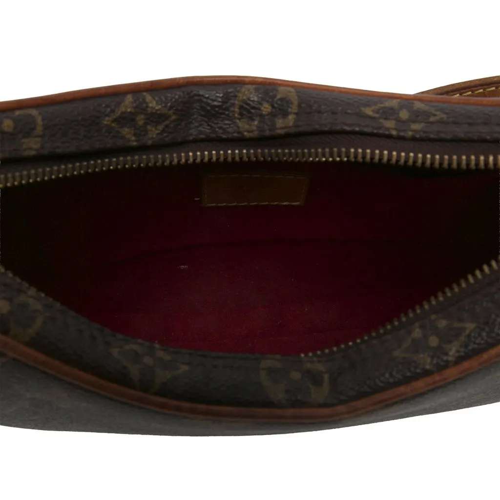 Louis Vuitton Monogram Croissant PM Brown Canvas Very good - Model View