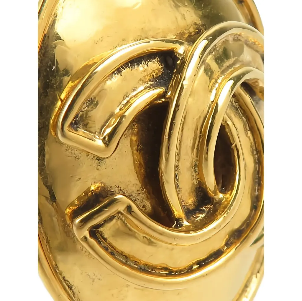 Chanel CC Gold Plated Oval Clip On Earrings Gold Metal Very good - Box View