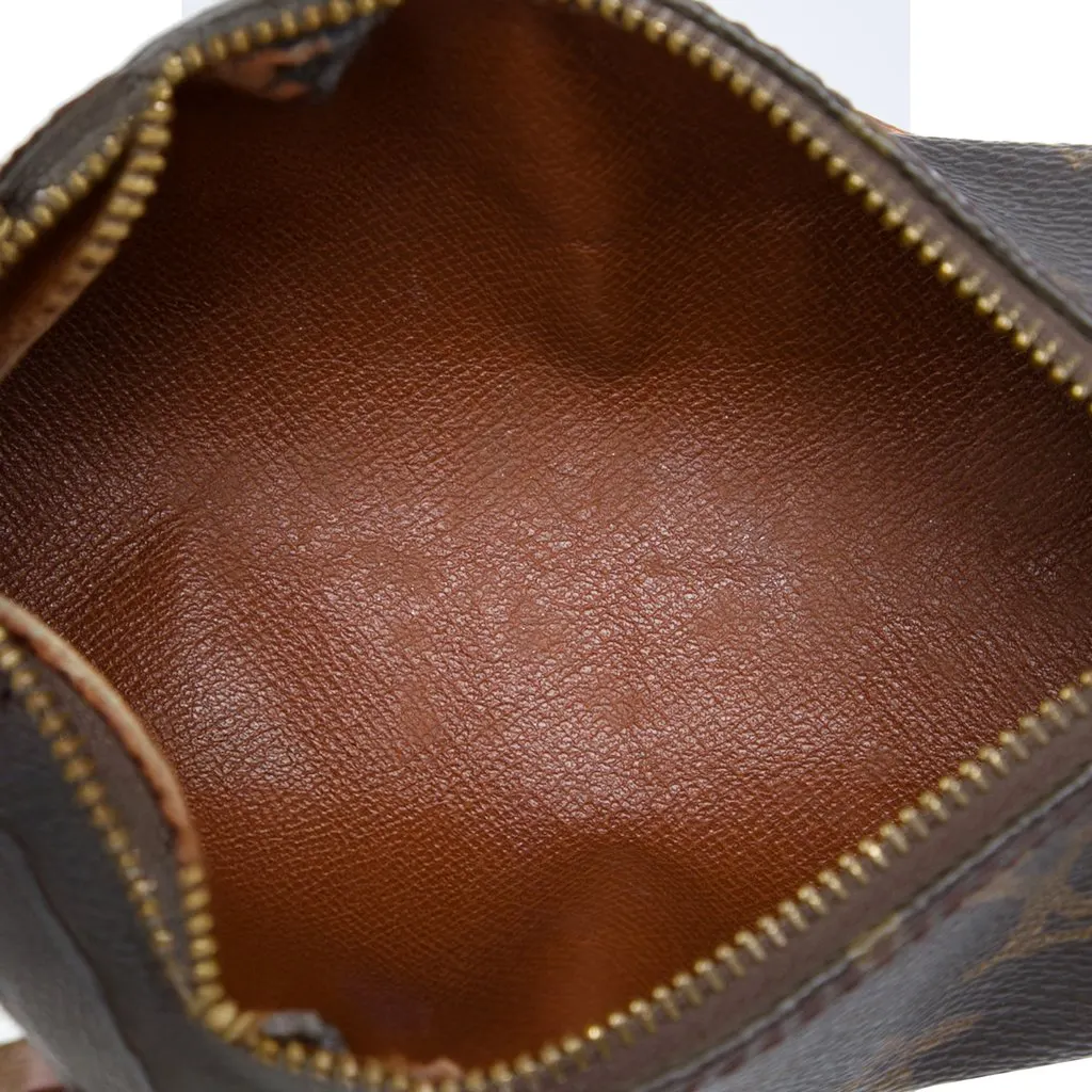 Louis Vuitton Monogram Papillon Pochette Brown Very good - Model View