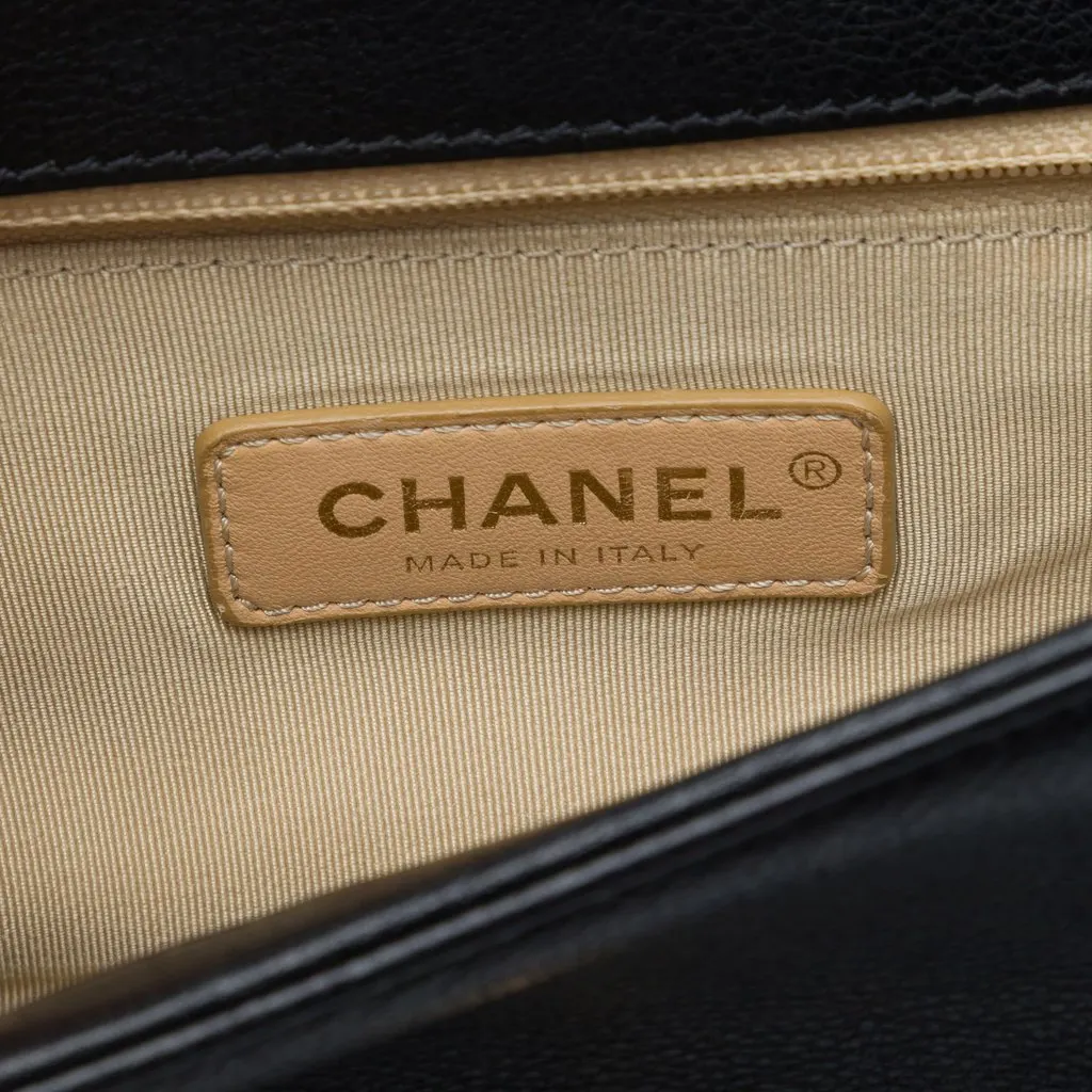 Chanel Small Quilted Grained Calfskin Label Click Flap Black Leather Very good - Box View
