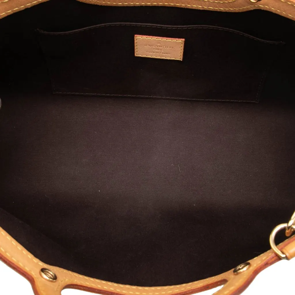 Louis Vuitton Monogram Vernis Roxbury Drive Purple Leather Good - Model View