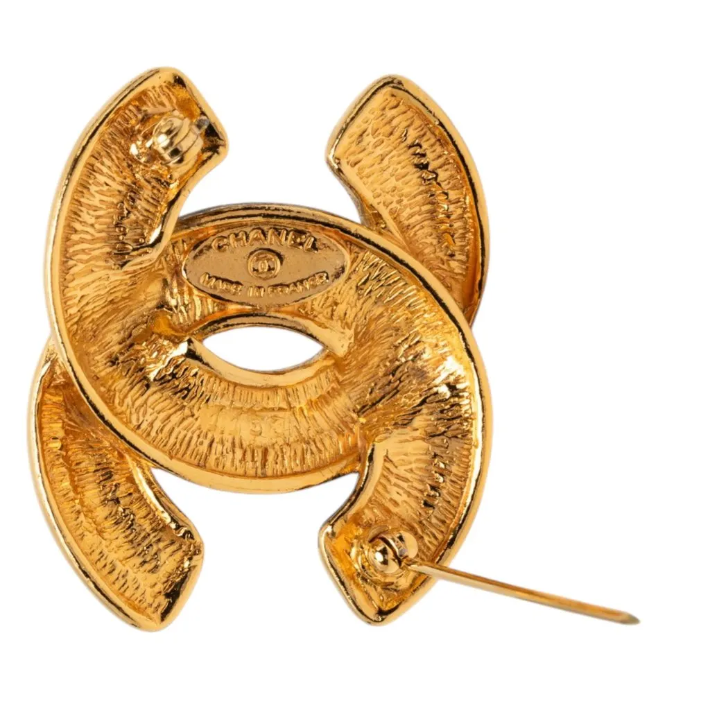 Chanel CC Gold Plated Quilted Brooch Gold Metal Very good - Inside View