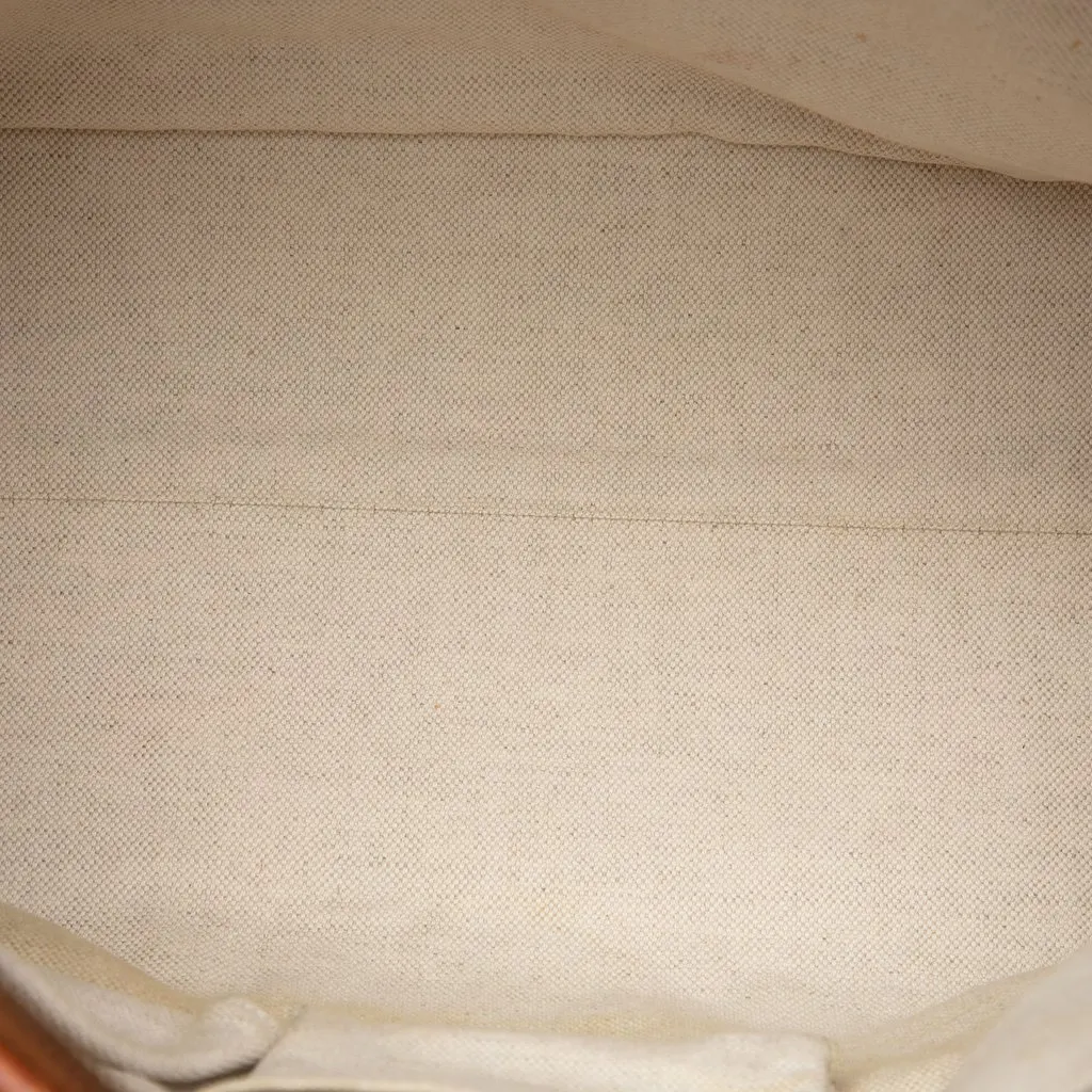 Gucci GG Canvas Laidback Crafty Handbag Beige Very good - Model View