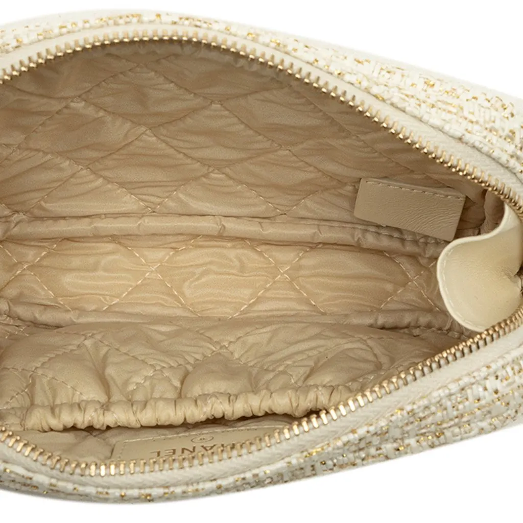 Chanel Tweed Deauville Cosmetic Pouch Beige Tweed Good - Model View