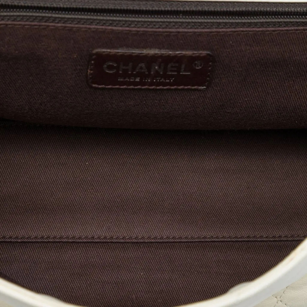 Chanel Tricolor Quilted Calfskin Country Club Reissue 2.55 Flap White Leather Very good - Model View