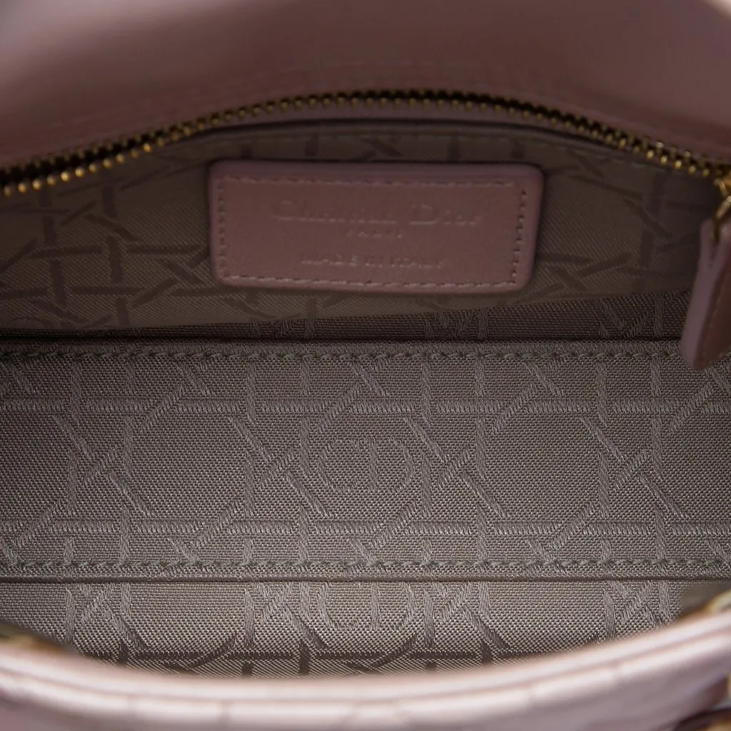 Dior Mini Iridescent Lambskin Cannage Lady Dior Pink Leather Very good - Model View