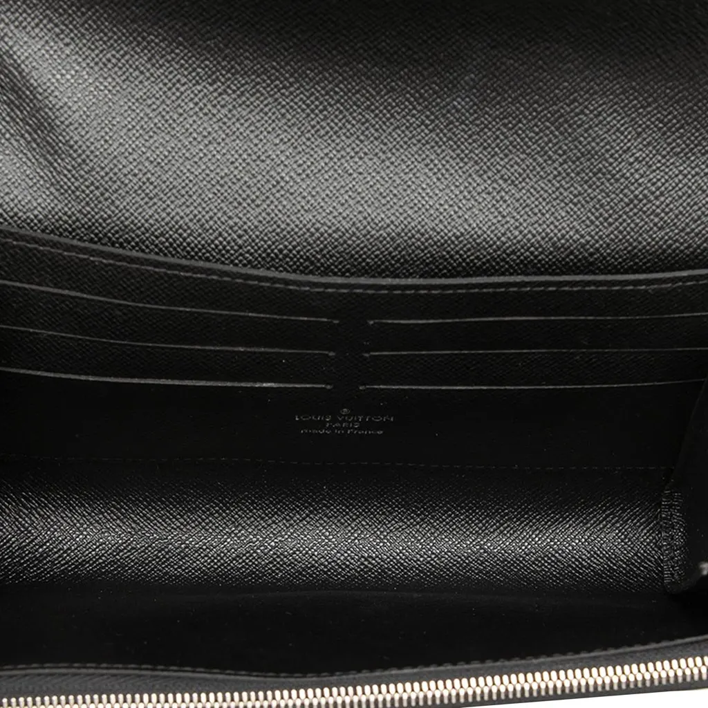 Louis Vuitton Epi Chain Flower Twist Wallet On Chain Black Leather Very good - Model View