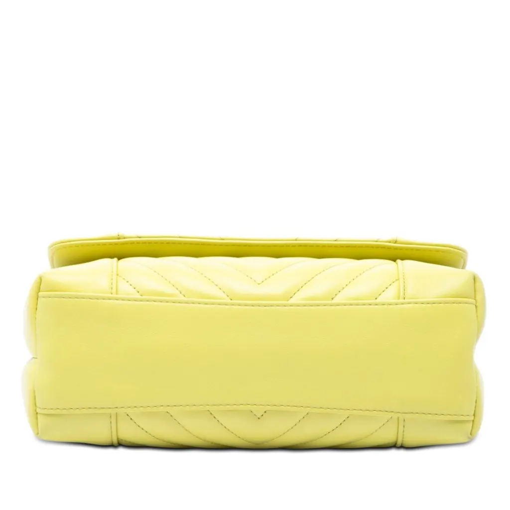 Chanel Small Quilted Calfskin Daily Chevron Flap Yellow Leather Very good - Inside View