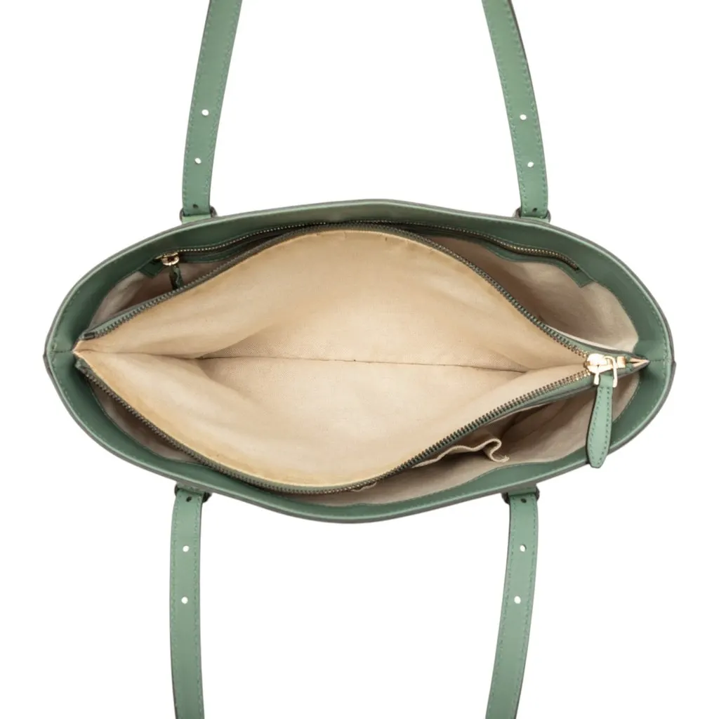 Gucci Patent Microguccissima Nice Tote Green Leather Good - Model View