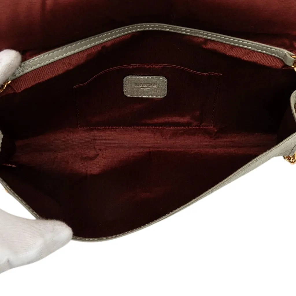 Loewe Grained Calfskin Chain Shoulder Bag Grey Leather Very good - Model View