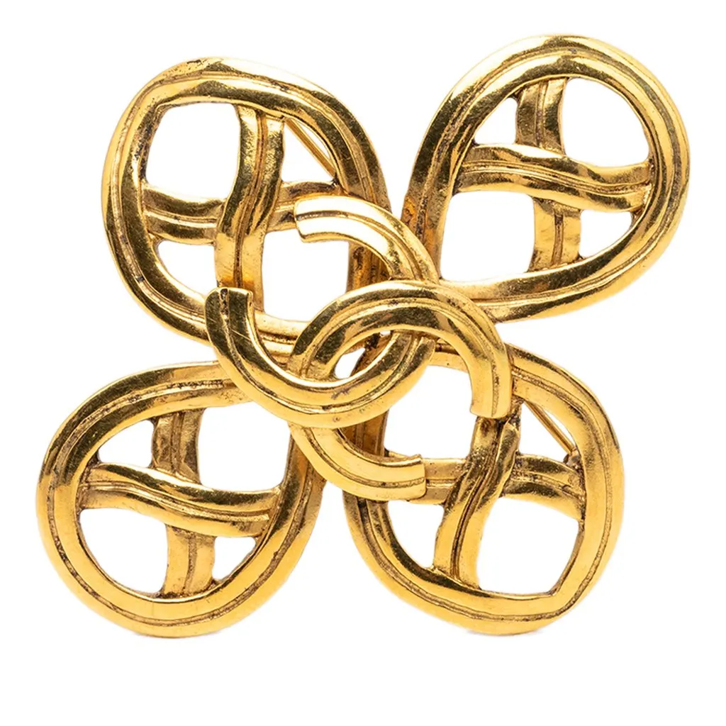 Chanel CC Gold Plated Infinity Brooch Gold Metal Very good - Front View