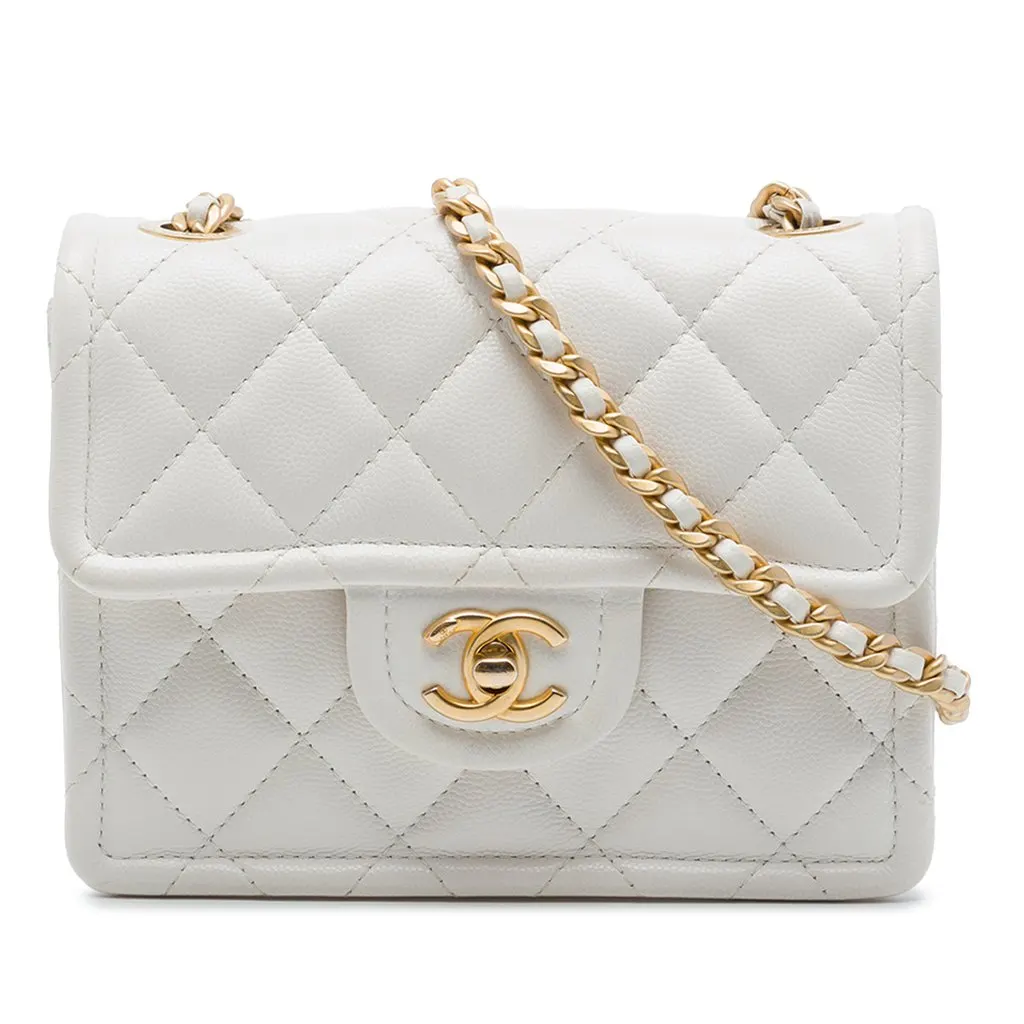 Chanel Mini Quilted Caviar Sweet Flap White Leather Very good - Front View