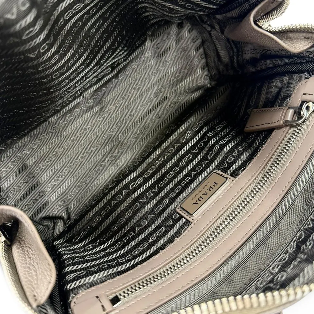 Prada Vitello Daino Crossbody MultiColor Leather Very good - Model View