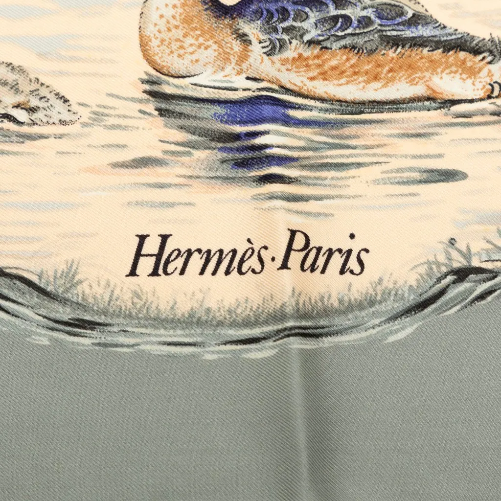 Hermès Halte en Camargue Silk Scarf 90 Beige Very good - Inside View