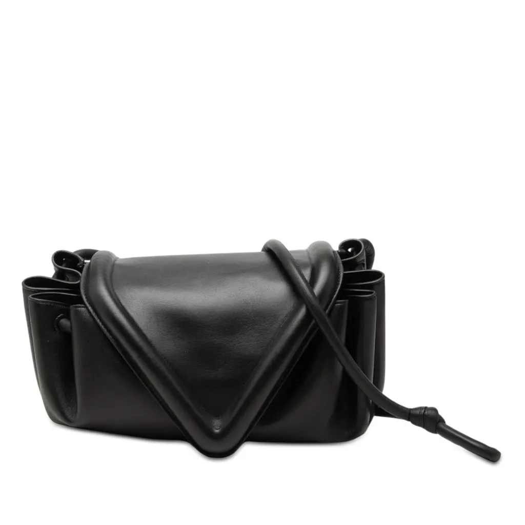 Bottega Veneta Small Lambskin Beak Crossbody Black Leather Good - Front View