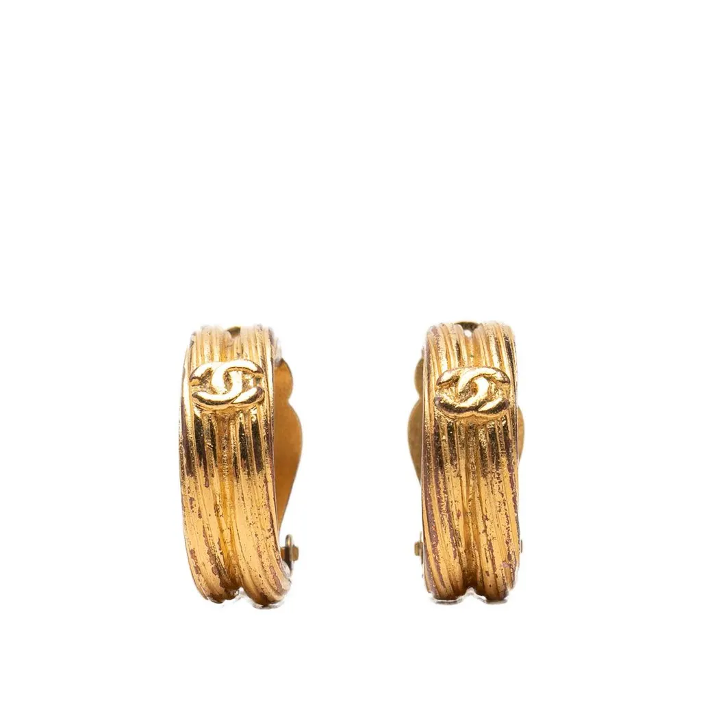 Chanel CC Gold Plated Hoop Clip On Earrings Gold Metal Very good - Front View