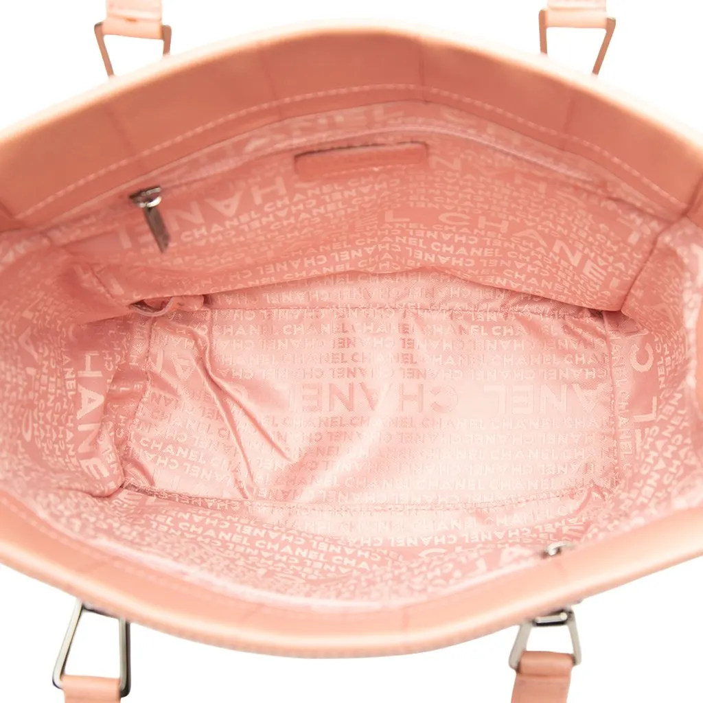 Chanel CC Chocolate Bar Caviar Tote Pink Leather Very good - Model View