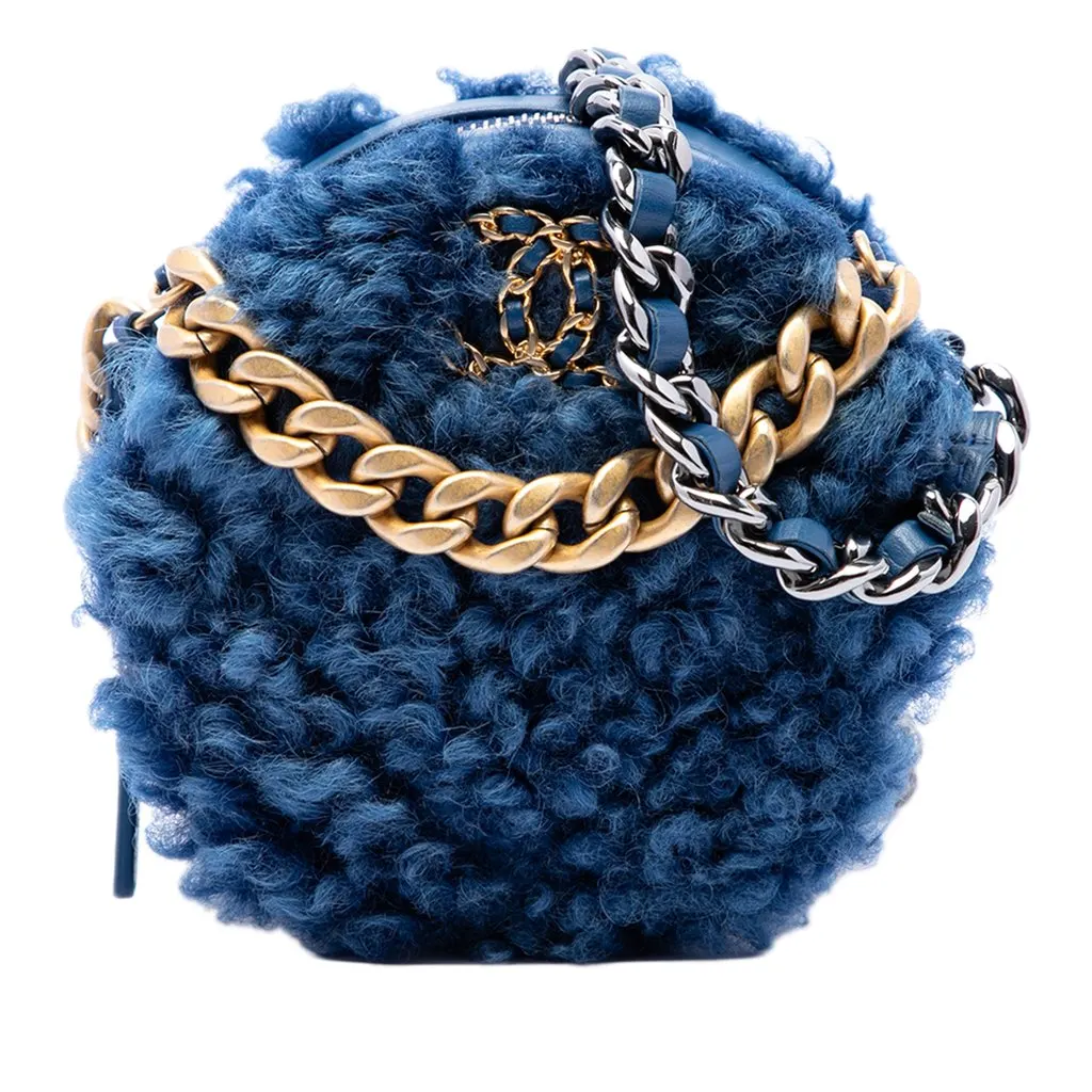 Chanel Shearling 19 Round Clutch with Chain Blue Shearling Very good - Front View