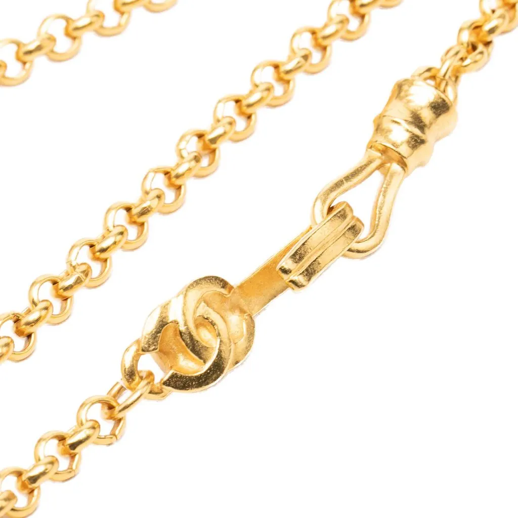 Chanel CC Gold Plated Teardrop Pendant Necklace Gold Metal Very good - Model View
