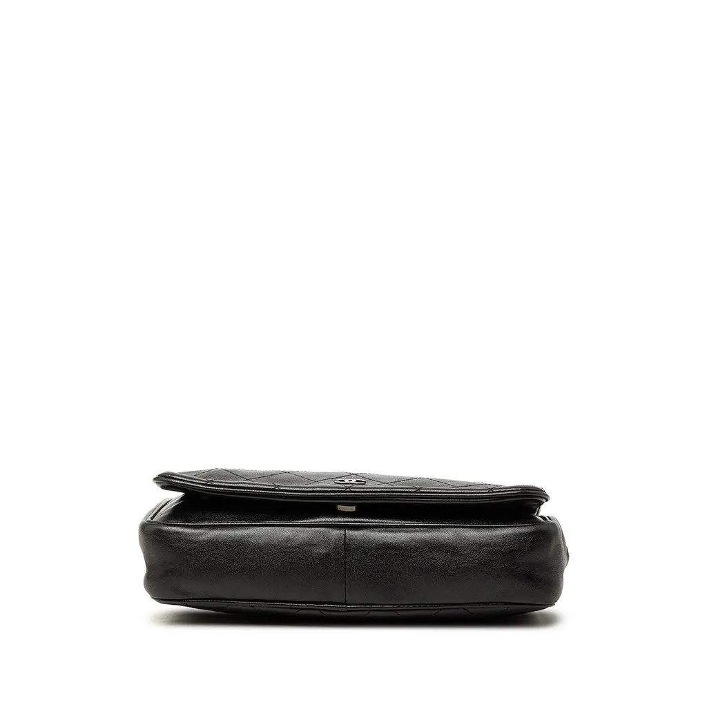 Chanel CC Quilted Lambskin Full Flap Wallet on Chain Black Leather Very good - Inside View