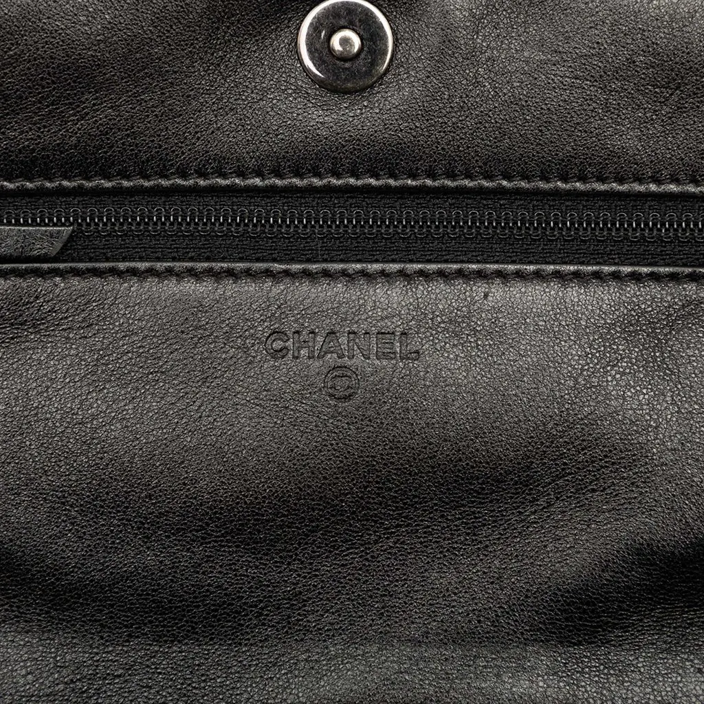 Chanel CC Quilted Lambskin Full Flap Wallet on Chain Black Leather Very good - Box View