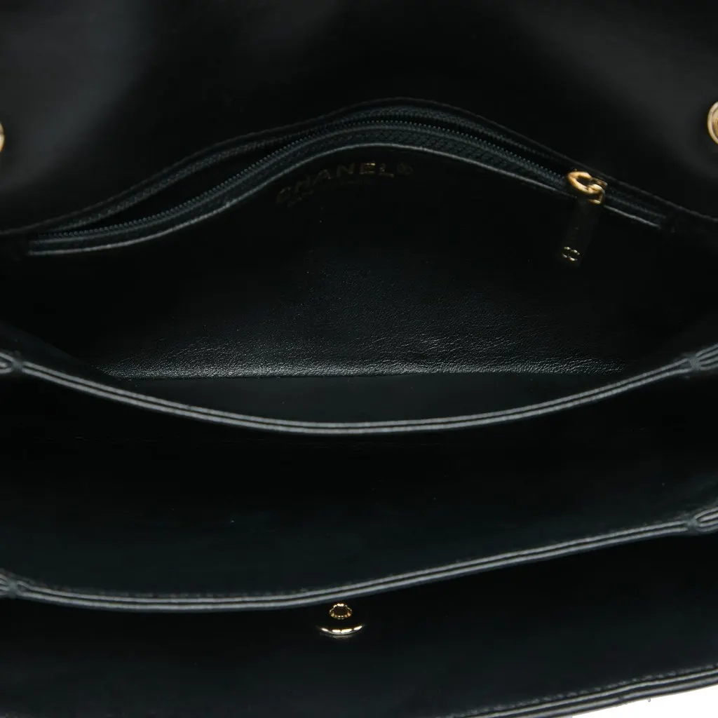 Chanel Medium Quilted Lambskin 3 Compartment Flap Black Leather Very good - Model View
